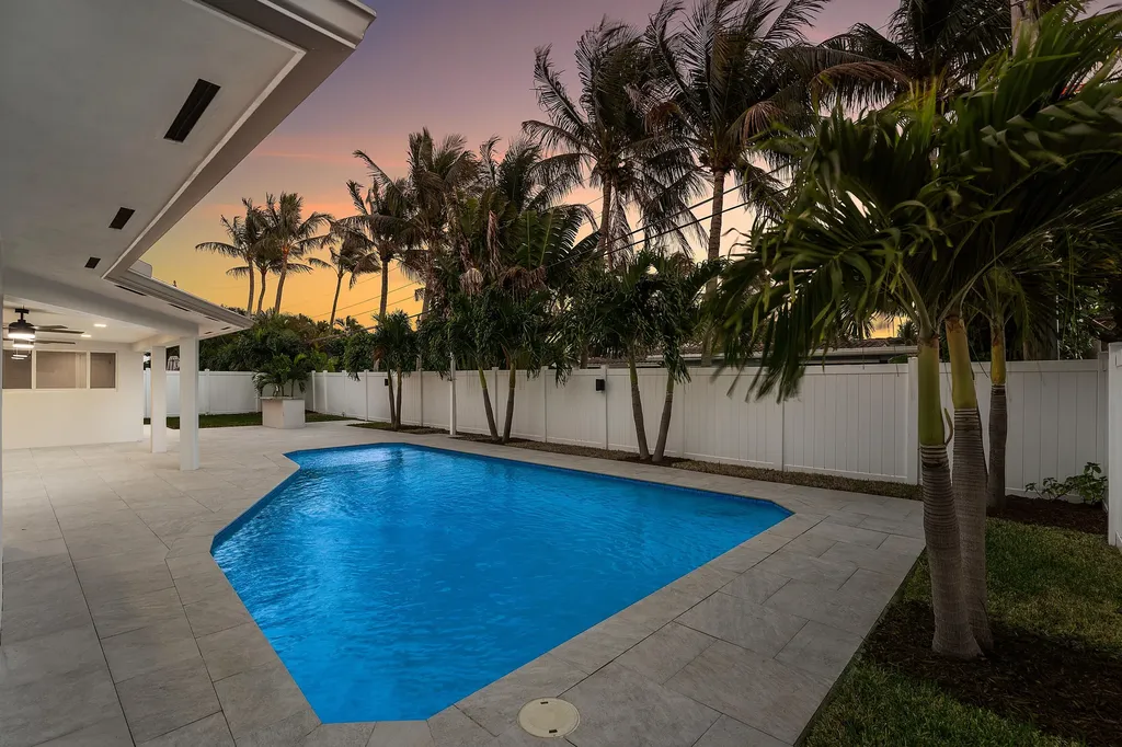 2846 NE 35th Court Lighthouse Point FL 33064