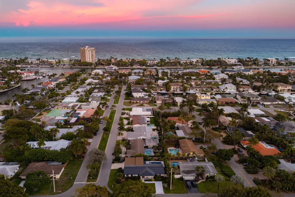 2846 NE 35th Court Lighthouse Point FL 33064