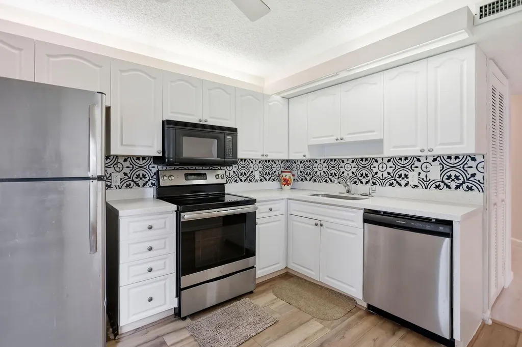 10110 Cedar Point Boulevard Boynton Beach FL 33437
