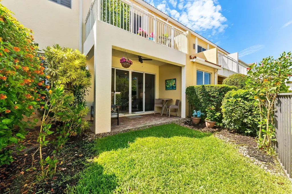 4865 NW 16th Terrace Boca Raton FL 33431