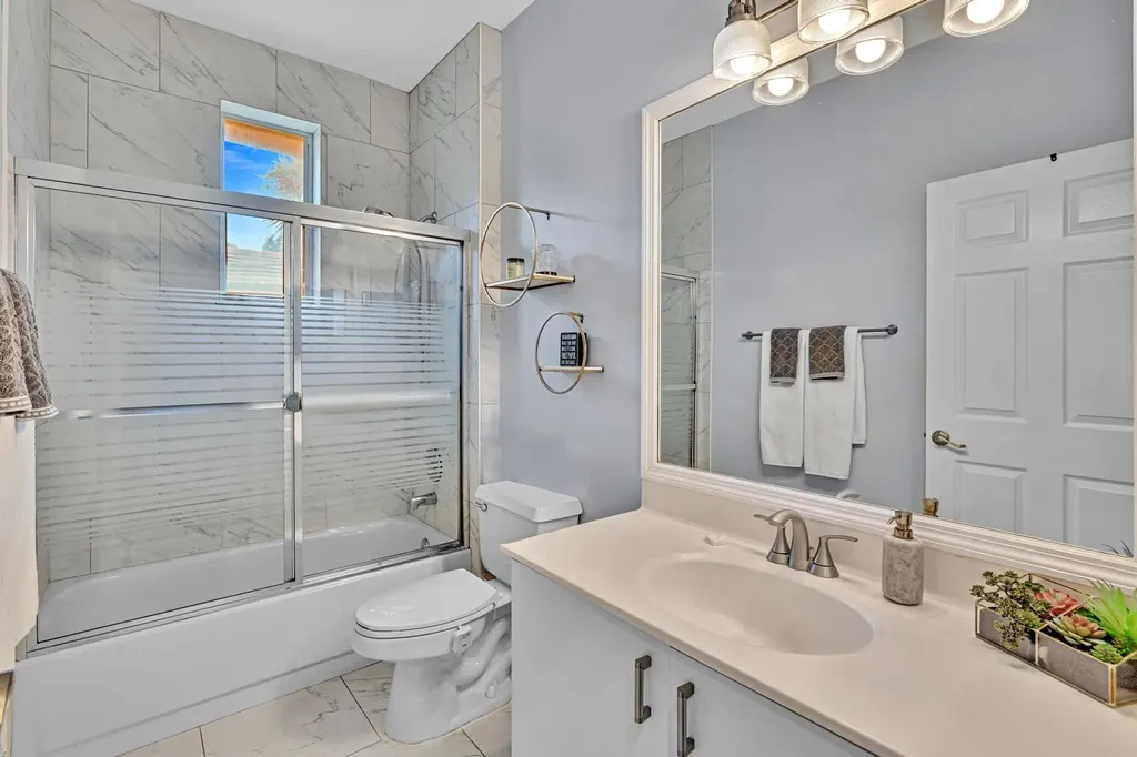 7445 Rockbridge Circle Lake Worth FL 33467