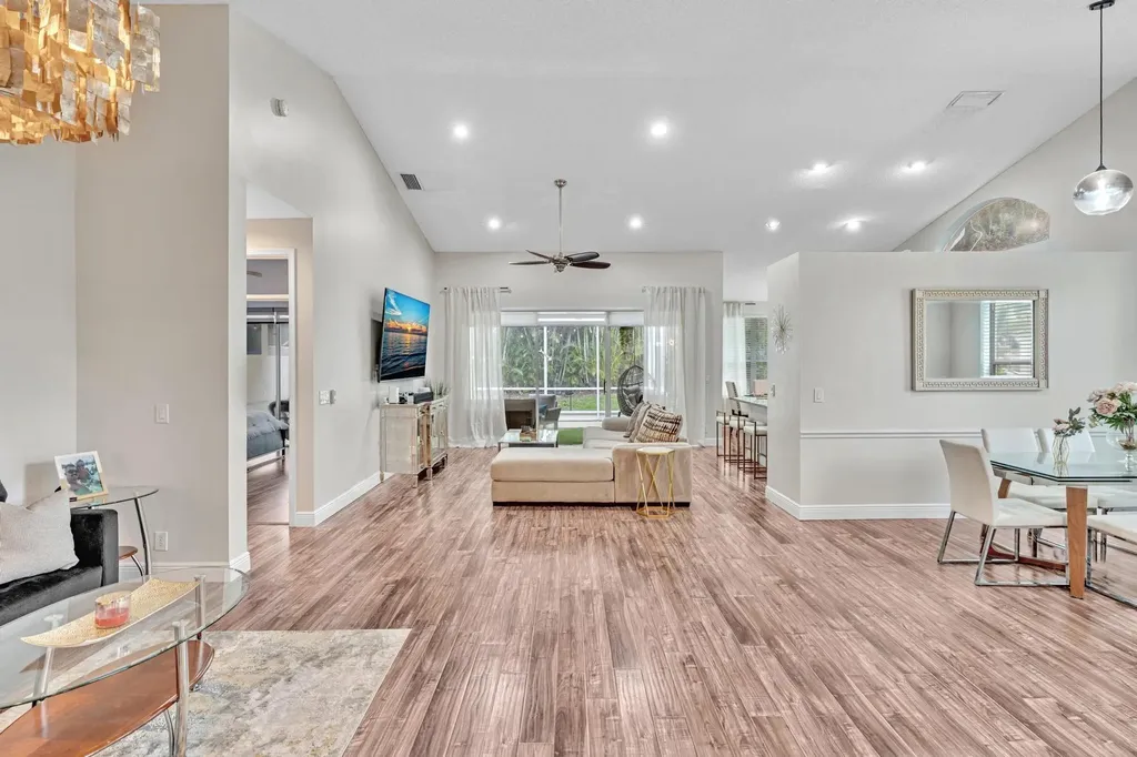 7445 Rockbridge Circle Lake Worth FL 33467