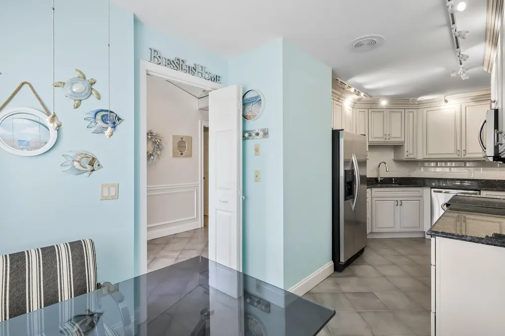 4738 Fountains Drive S Lake Worth FL 33467