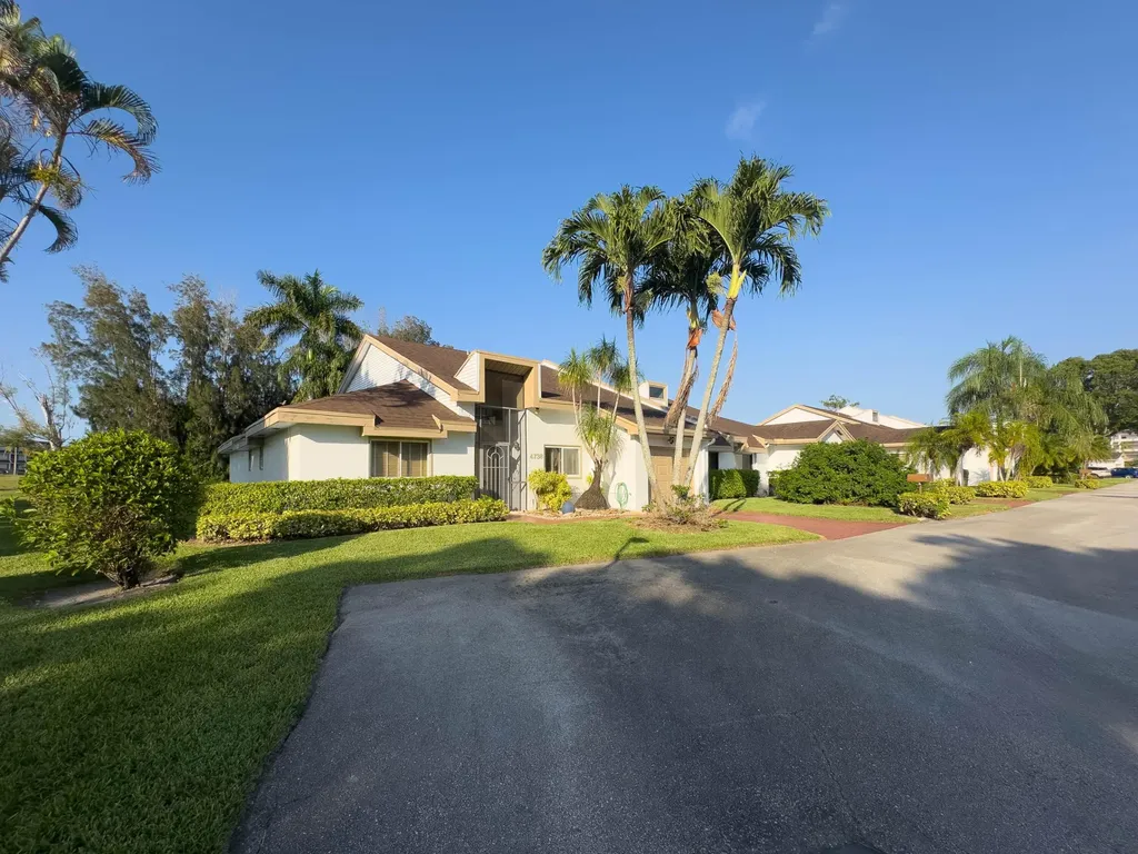 4738 Fountains Drive S Lake Worth FL 33467