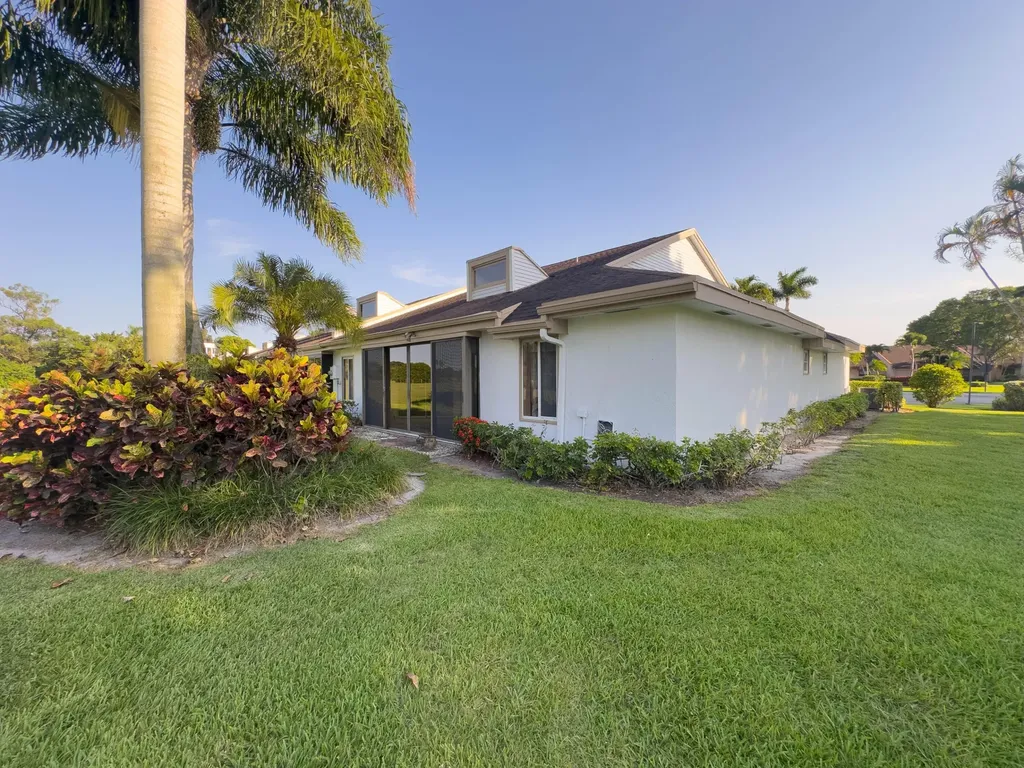 4738 Fountains Drive S Lake Worth FL 33467
