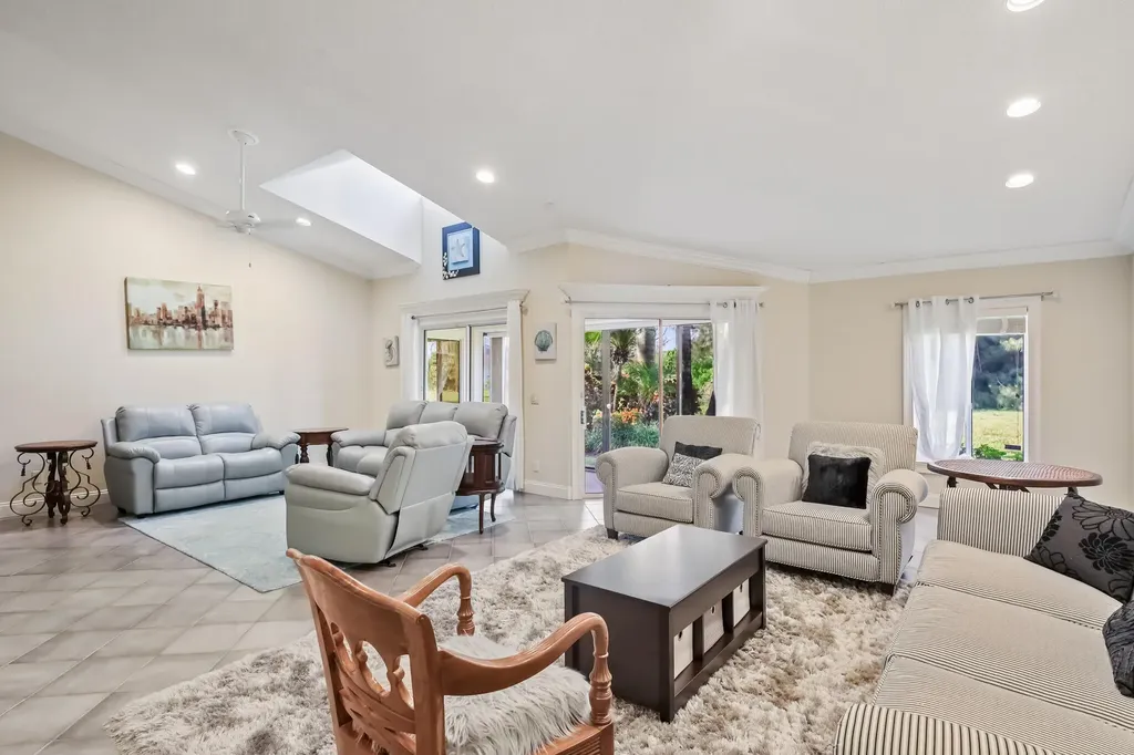 4738 Fountains Drive S Lake Worth FL 33467