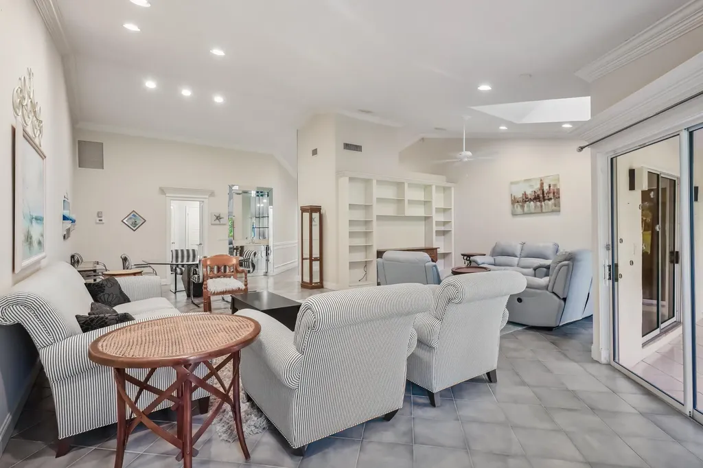4738 Fountains Drive S Lake Worth FL 33467
