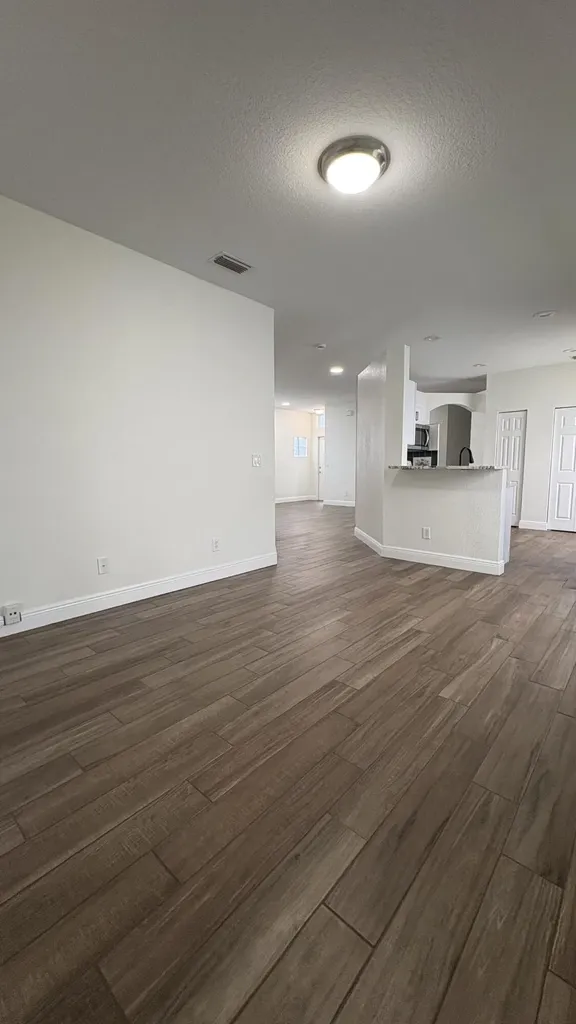 4967 Pelican Manor Coconut Creek FL 33073