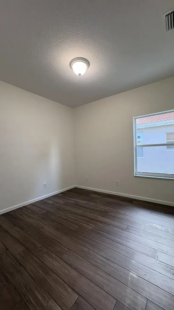 4967 Pelican Manor Coconut Creek FL 33073