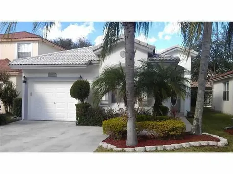 4967 Pelican Manor Coconut Creek FL 33073