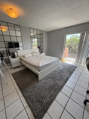 365 NE 125th Street North Miami FL 33161