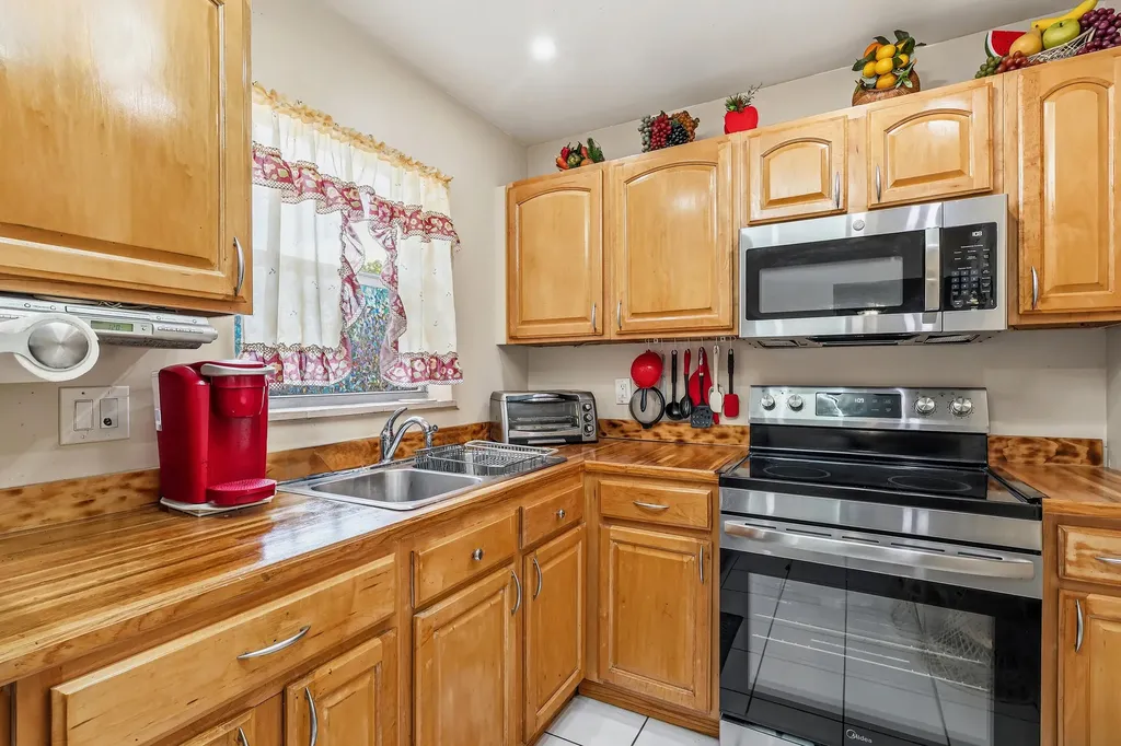 215 Lake Carol Drive West Palm Beach FL 33411