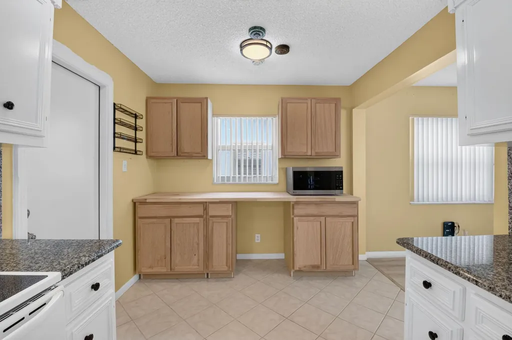 1710 SW 20th Street Boynton Beach FL 33426