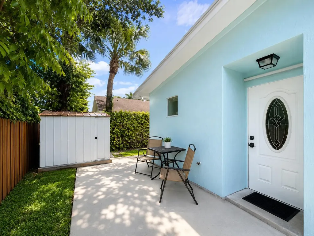 6100 Francis Street Jupiter FL 33458