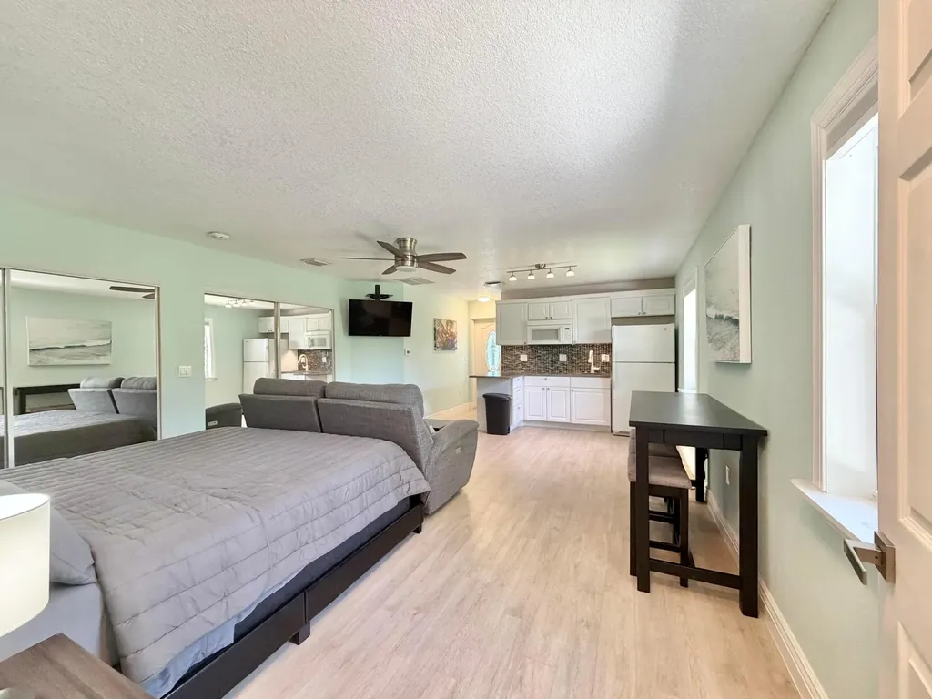 6100 Francis Street Jupiter FL 33458