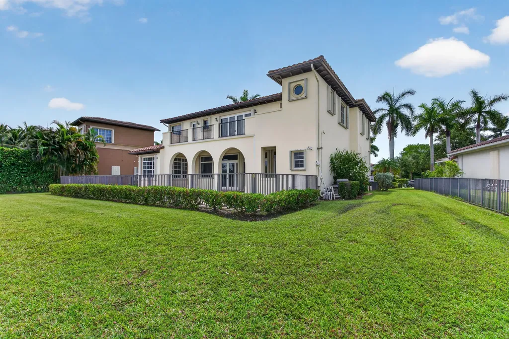 7213 NW 123rd Avenue Parkland FL 33076