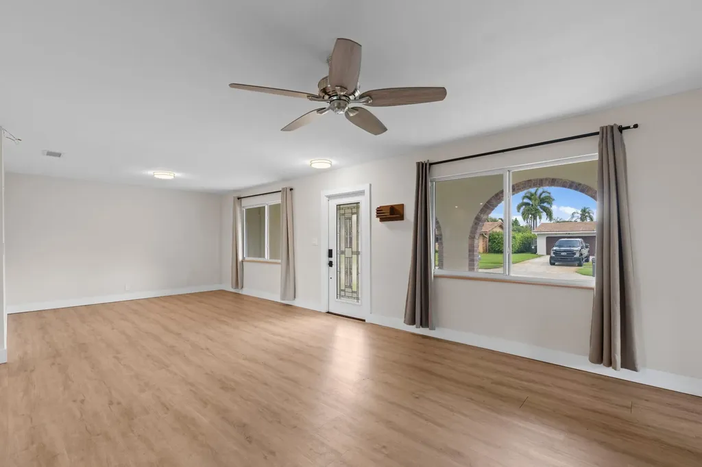 4100 NW 7th Street Coconut Creek FL 33066