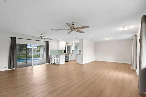 4100 NW 7th Street Coconut Creek FL 33066