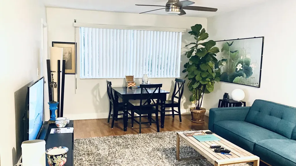 2724 Garden S Lake Worth FL 33461