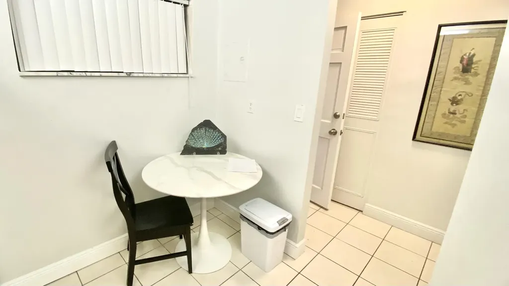 2724 Garden S Lake Worth FL 33461