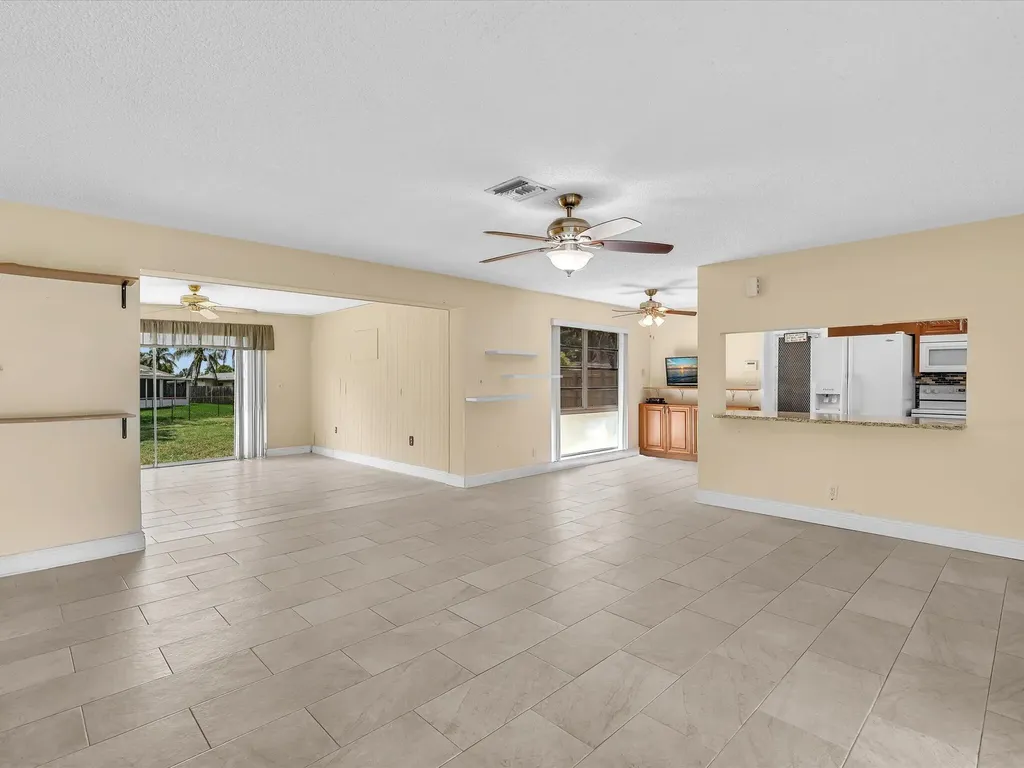 4041 NE 18th Terrace Pompano Beach FL 33064