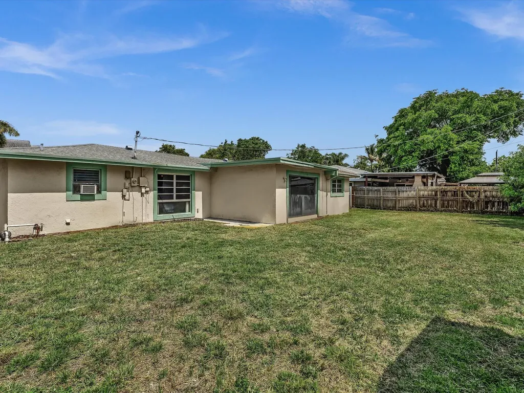 4041 NE 18th Terrace Pompano Beach FL 33064