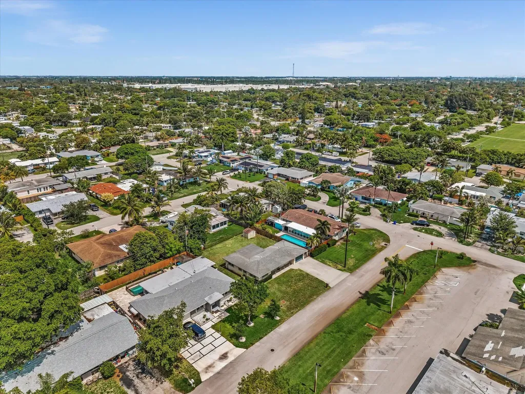 4041 NE 18th Terrace Pompano Beach FL 33064