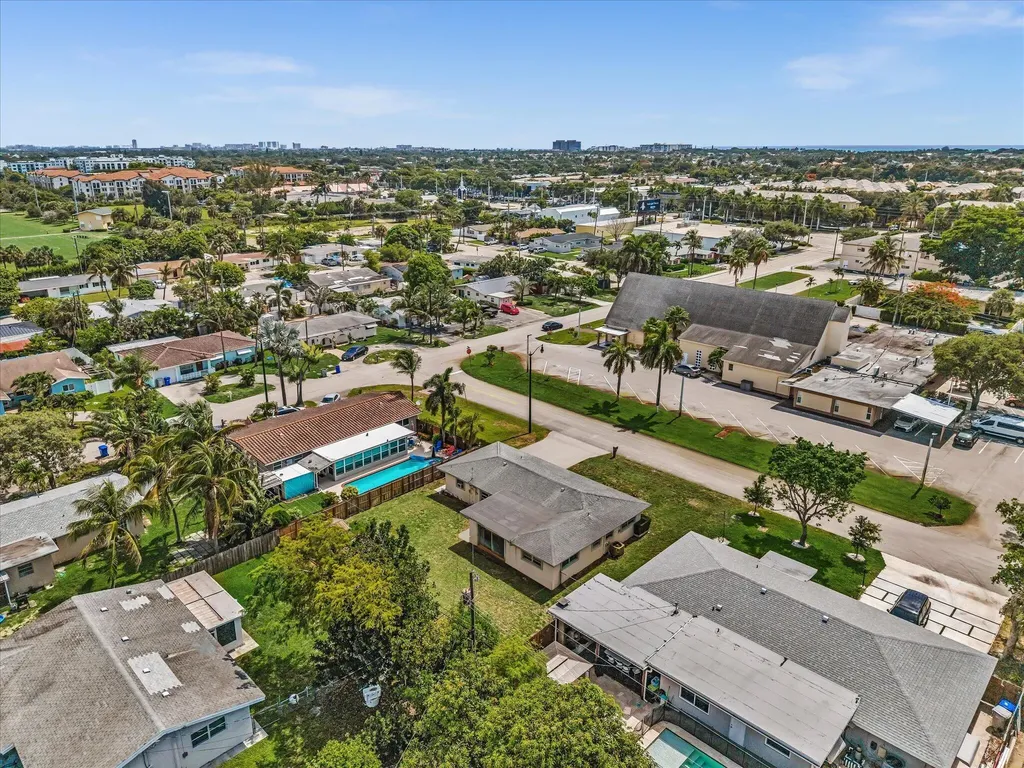 4041 NE 18th Terrace Pompano Beach FL 33064