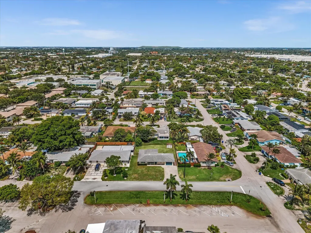 4041 NE 18th Terrace Pompano Beach FL 33064