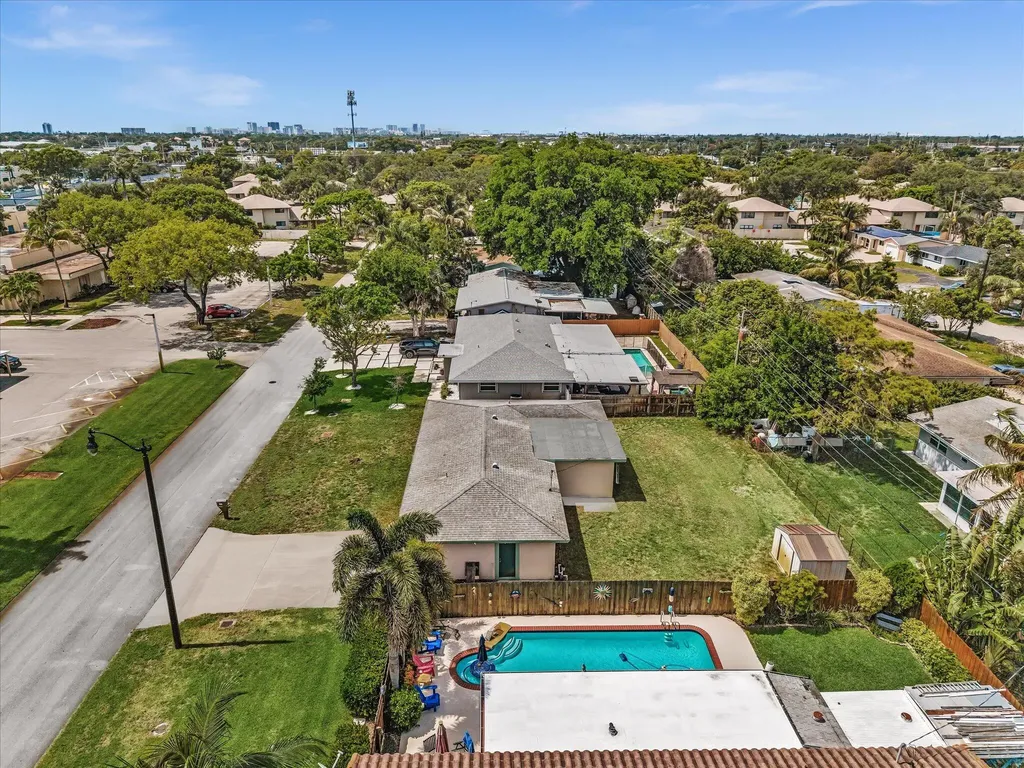 4041 NE 18th Terrace Pompano Beach FL 33064
