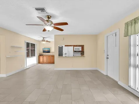 4041 NE 18th Terrace Pompano Beach FL 33064