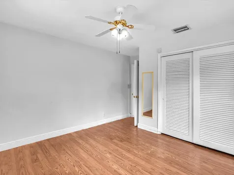 4041 NE 18th Terrace Pompano Beach FL 33064