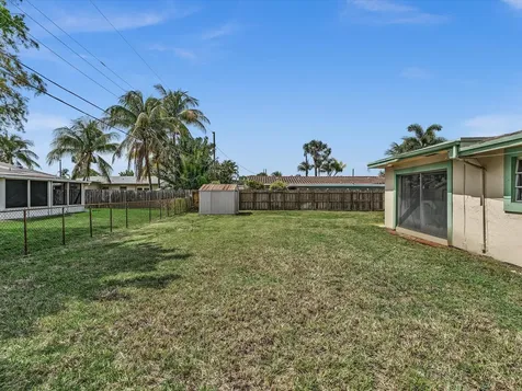 4041 NE 18th Terrace Pompano Beach FL 33064