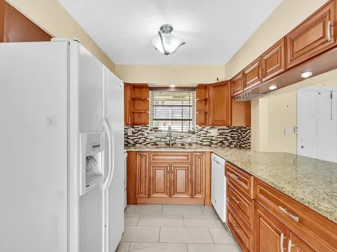 4041 NE 18th Terrace Pompano Beach FL 33064