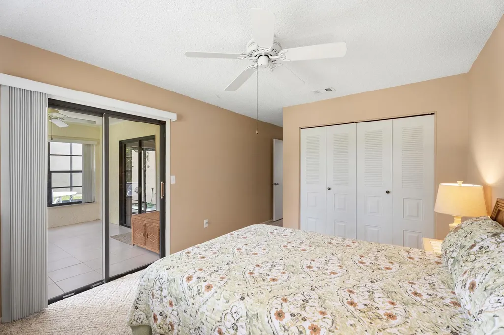2225 SE Barrington Street Port St Lucie FL 34952