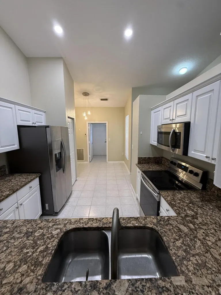 7651 S Aragon Boulevard Sunrise FL 33322