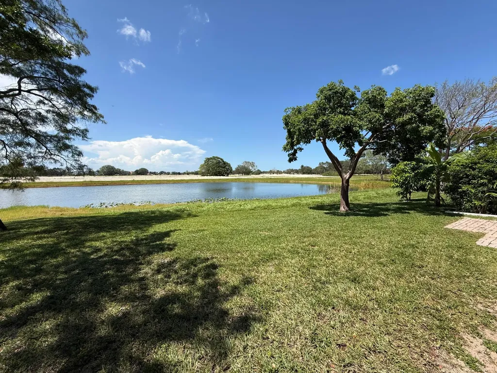 7651 S Aragon Boulevard Sunrise FL 33322