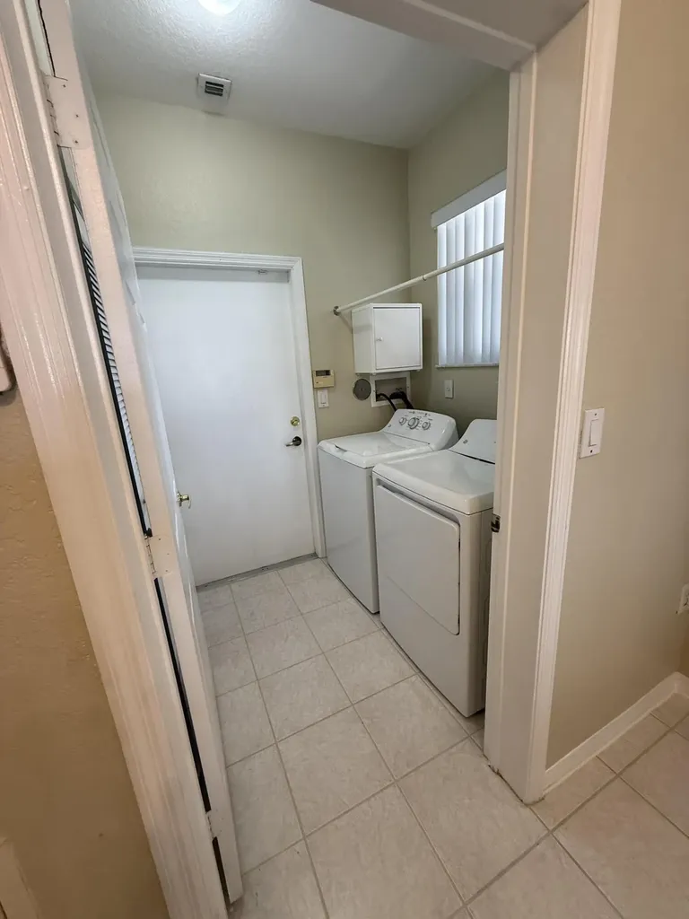 7651 S Aragon Boulevard Sunrise FL 33322