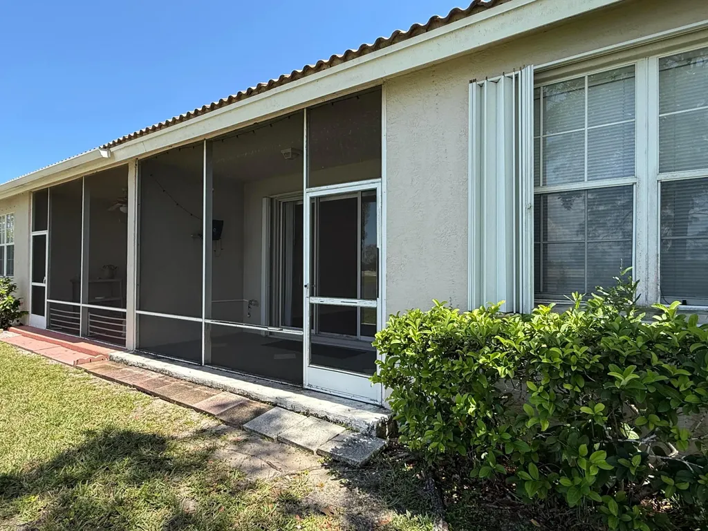 7651 S Aragon Boulevard Sunrise FL 33322