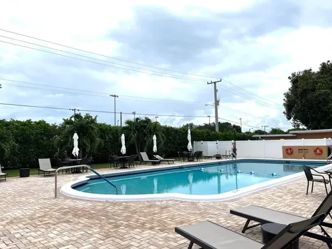 255 Main Boulevard Boynton Beach FL 33435