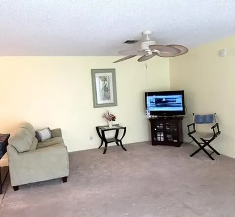 1216 S S Lakes End Drive Fort Pierce FL 34982