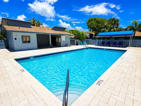 1541 N 14th Terrace Hollywood FL 33020