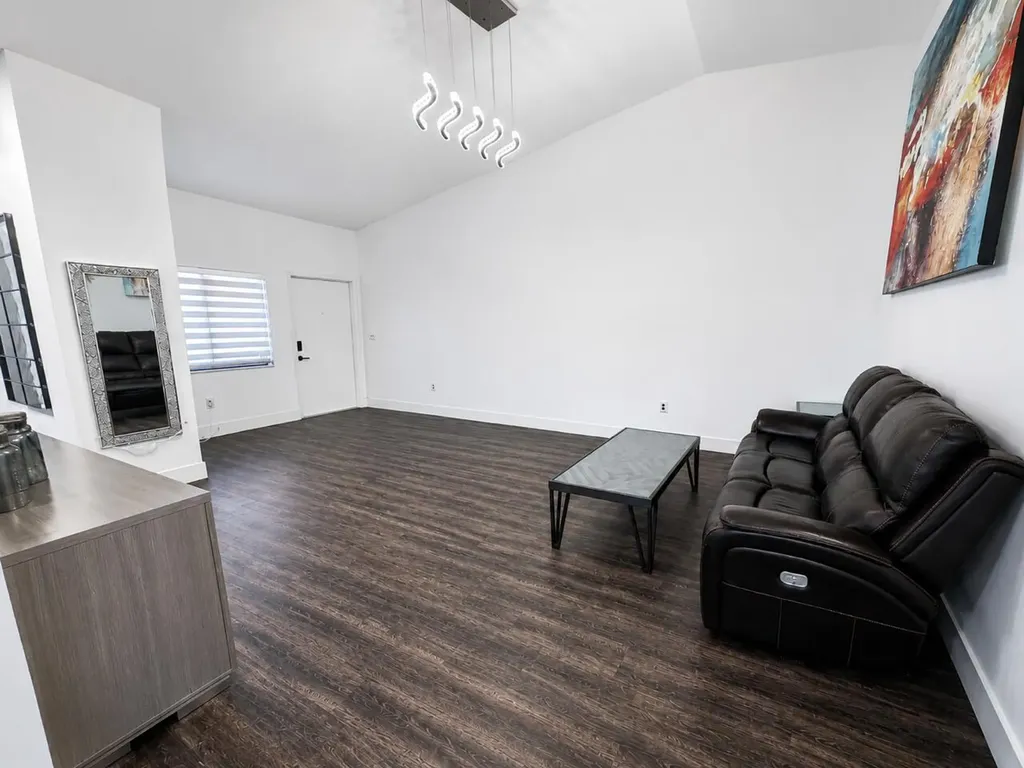 1541 N 14th Terrace Hollywood FL 33020