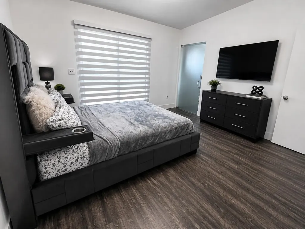 1541 N 14th Terrace Hollywood FL 33020
