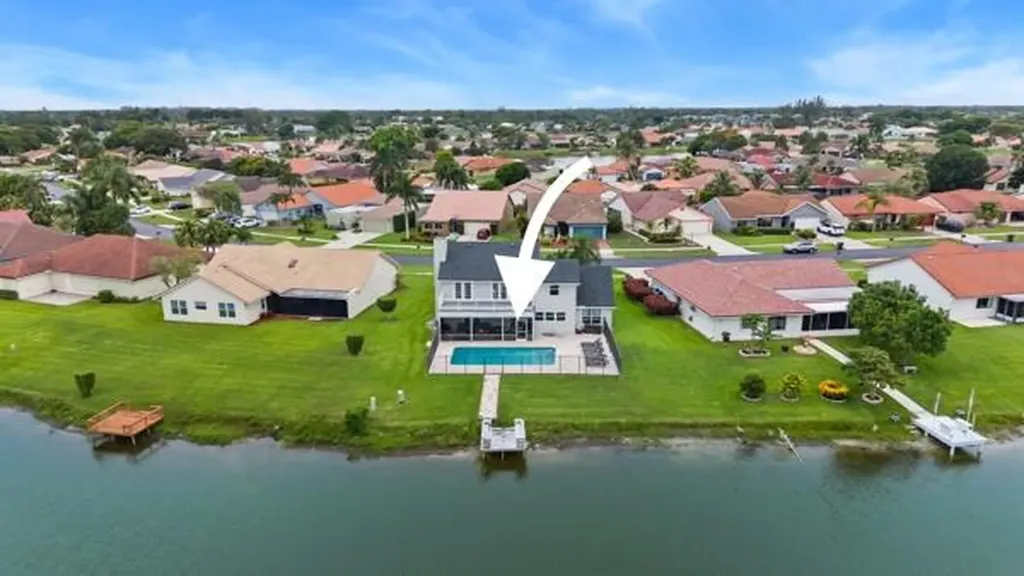 8497 Bonita Isle Drive Lake Worth FL 33467