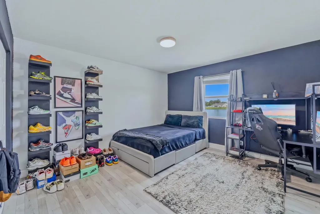 8497 Bonita Isle Drive Lake Worth FL 33467