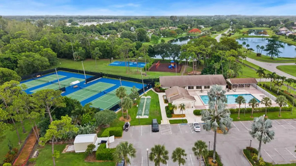 8497 Bonita Isle Drive Lake Worth FL 33467