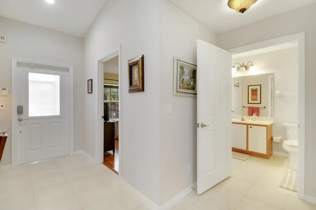 8063 Dolomtian Way Boynton Beach FL 33472