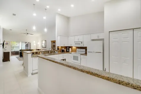 8063 Dolomtian Way Boynton Beach FL 33472