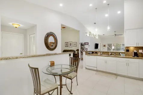 8063 Dolomtian Way Boynton Beach FL 33472
